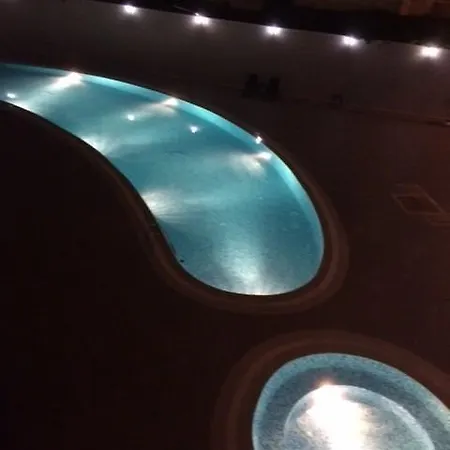 Aqua Diamond Residence *