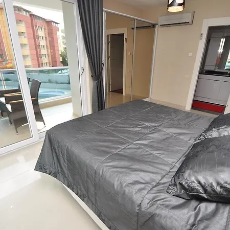 Semesterbostad Aqua Diamond Residence