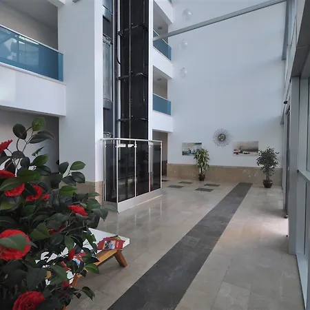 Semesterbostad Aqua Diamond Residence *